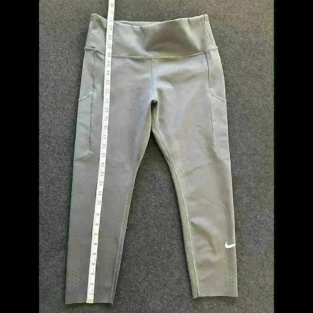 Nike Luxe black Leggings Dri-fit Women’s Size Small L Running